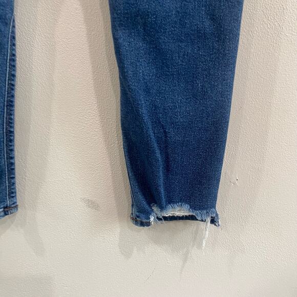 American Eagle Stretch Mom Jean Distressed Knees Size 4 - Picture 3 of 9